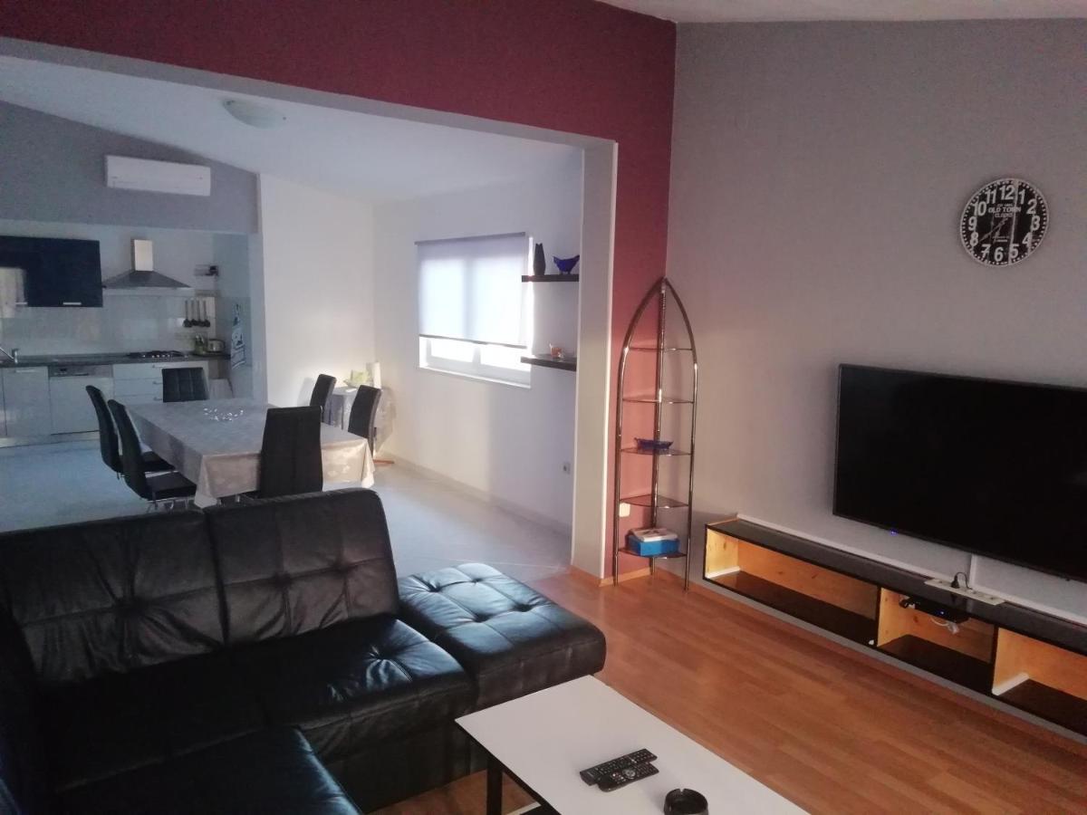 Apartment Viktoria พรีมอชเตน ภายนอก รูปภาพ