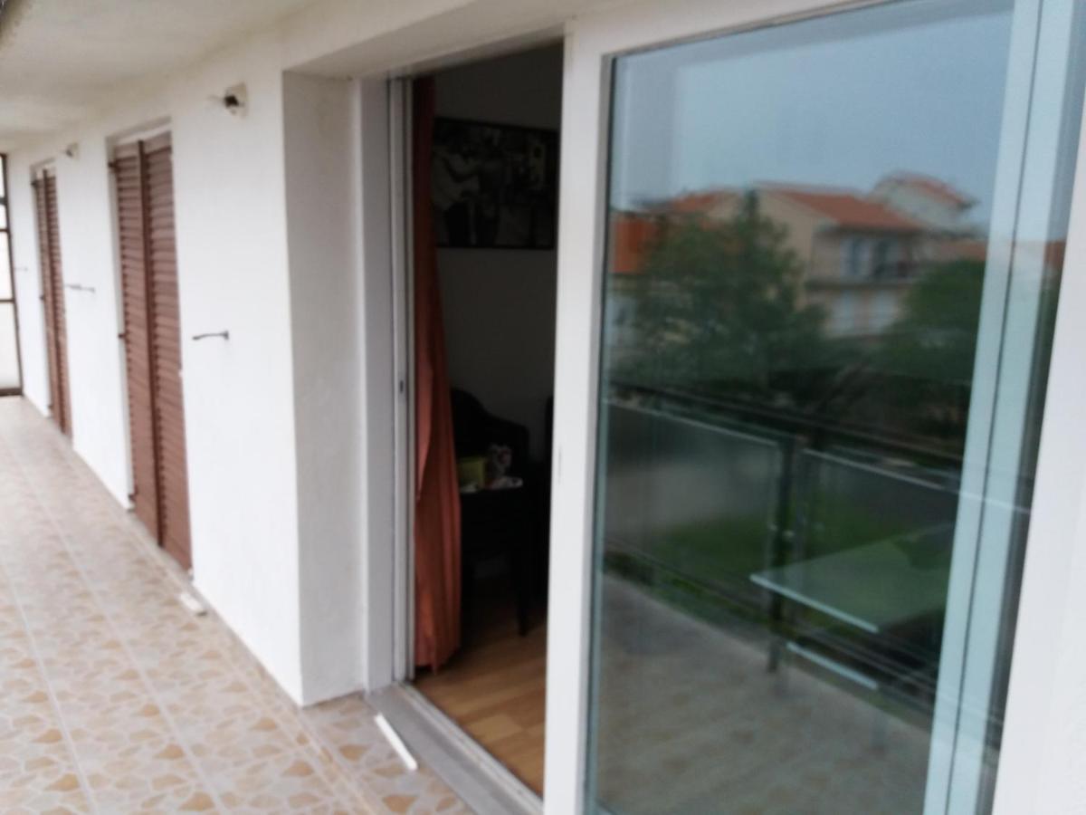 Apartment Viktoria พรีมอชเตน ภายนอก รูปภาพ