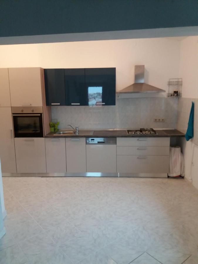Apartment Viktoria พรีมอชเตน ภายนอก รูปภาพ